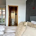 Cosher | Cacao Penthouse *